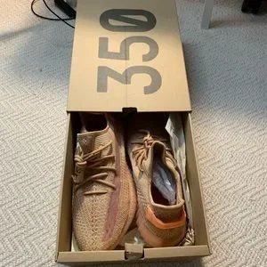 Yeezy | Shoes | Mens Adidas Yeezy Boost 35 V2 Size 1 Brand  display picture 3